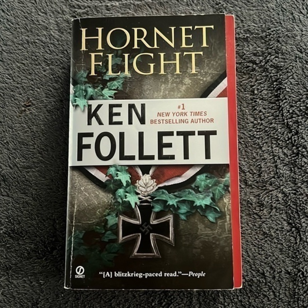 📚 Hornet Flight: A Book by Ken Follett